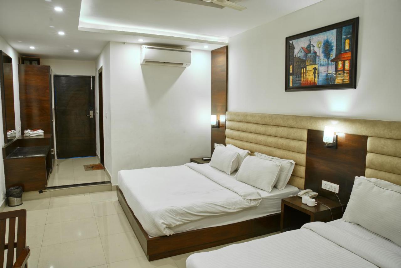 Height View Residency Hotel Dehradun Bagian luar foto