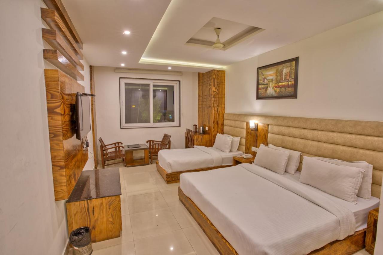 Height View Residency Hotel Dehradun Bagian luar foto