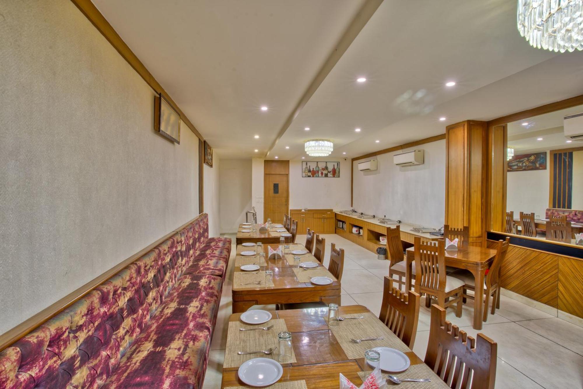 Height View Residency Hotel Dehradun Bagian luar foto