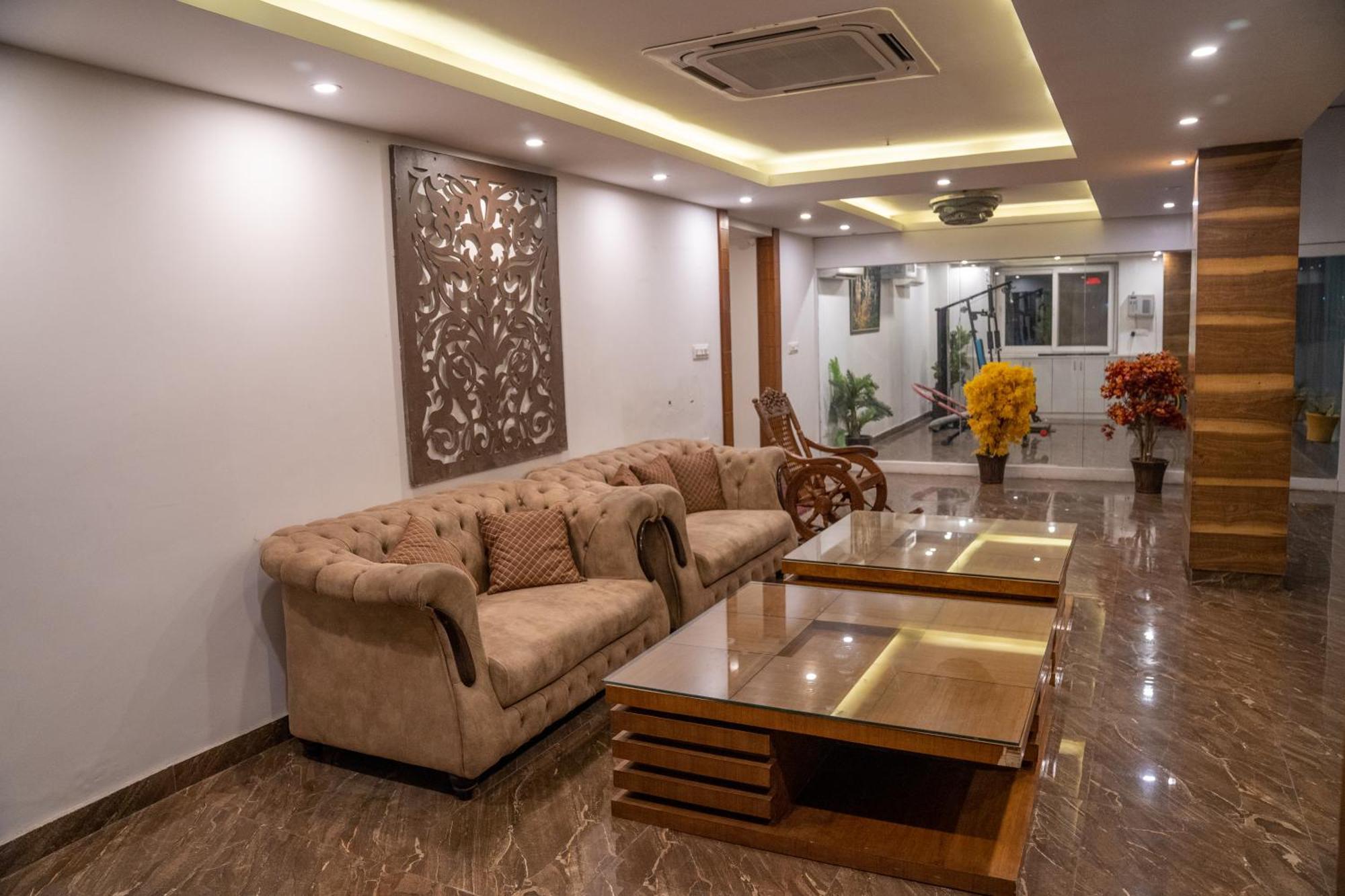 Height View Residency Hotel Dehradun Bagian luar foto